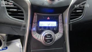 2013 HYUNDAI AVANTE MD ELANTRA M16 GDI SMART - 10