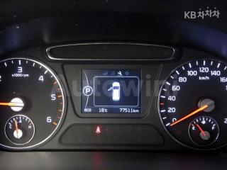 2015 KIA  SORENTO DIESEL 2.0 4WD PRESTIGE - 12