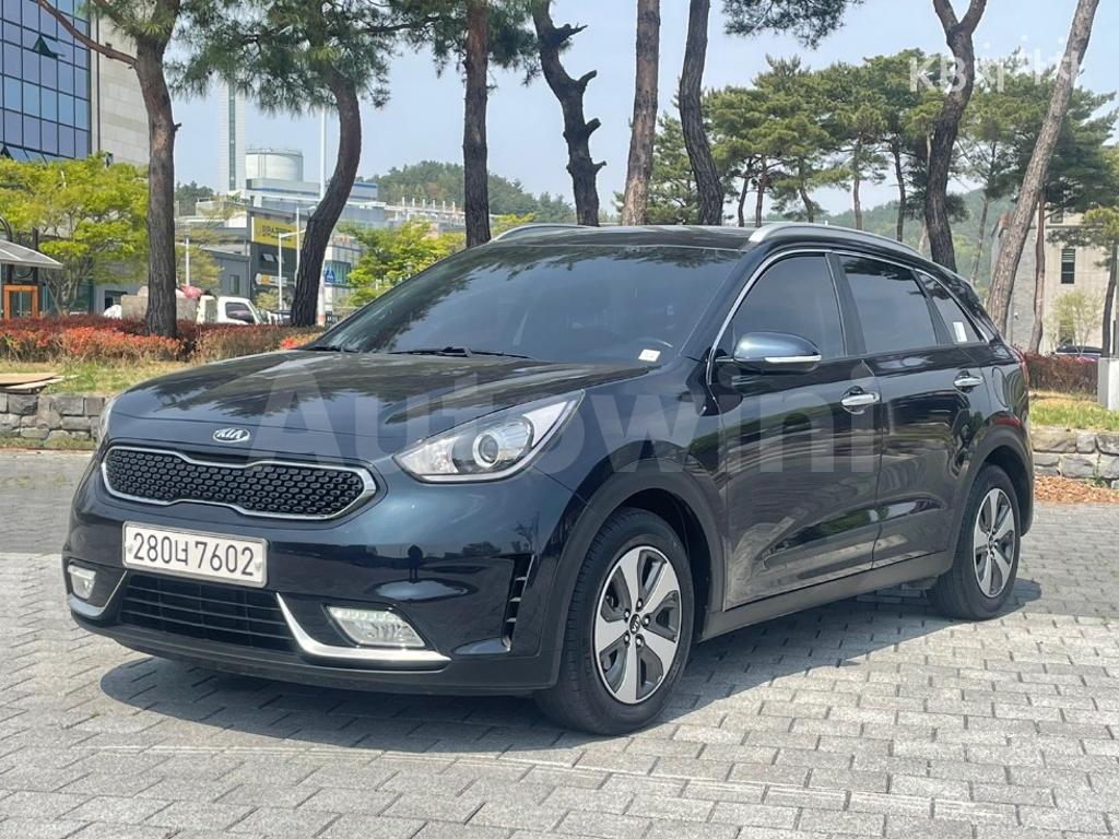 2017 KIA NIRO 1.6 PRESTIGE - 8