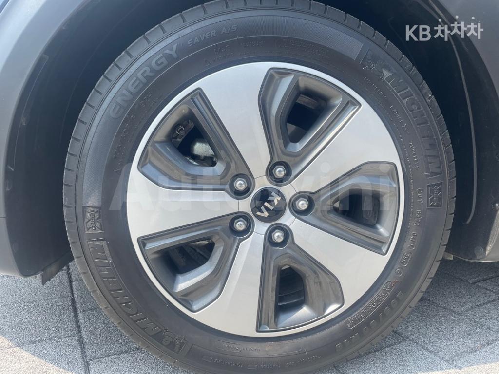 2017 KIA NIRO 1.6 PRESTIGE - 10