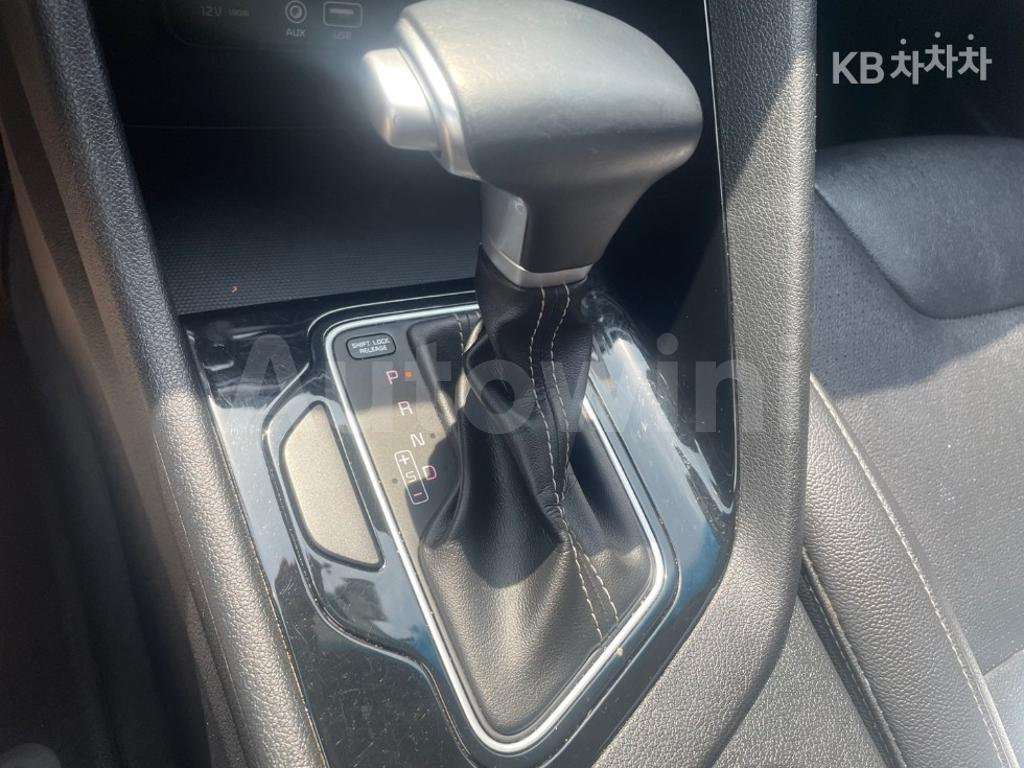 2017 KIA NIRO 1.6 PRESTIGE - 16