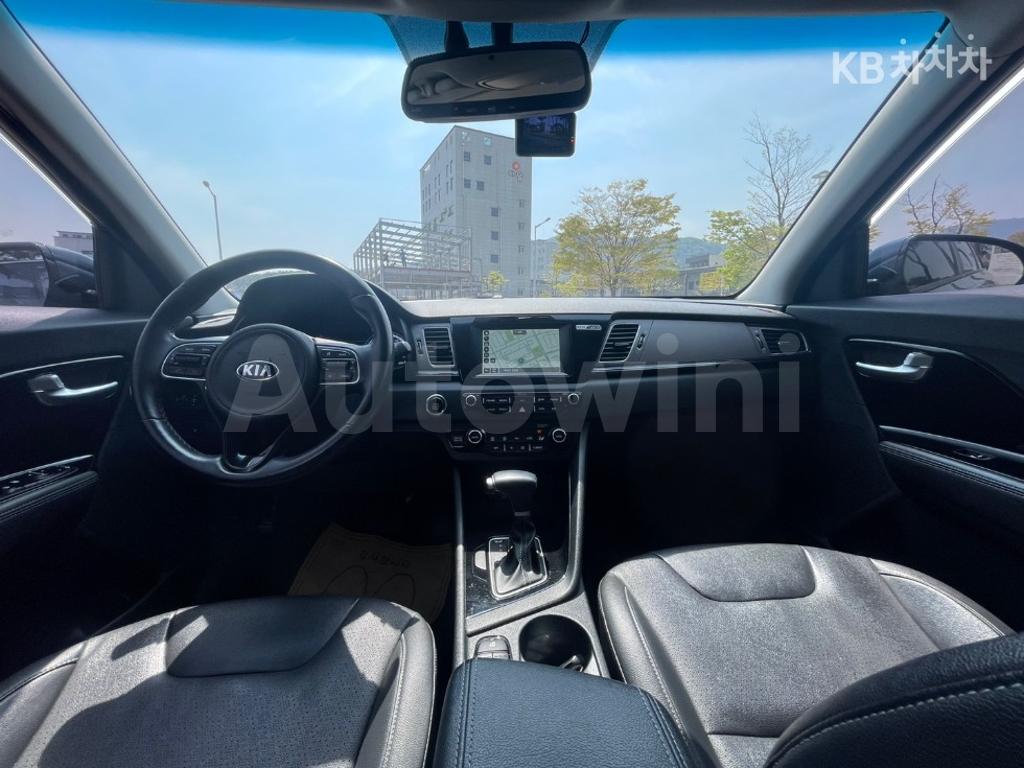 2017 KIA NIRO 1.6 PRESTIGE - 24