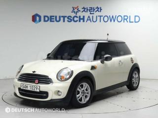WMWSW5108CT319455 2012 MINI COOPER D 2.0 SE-0