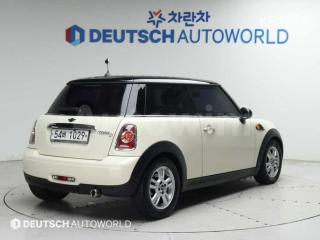 WMWSW5108CT319455 2012 MINI COOPER D 2.0 SE-1