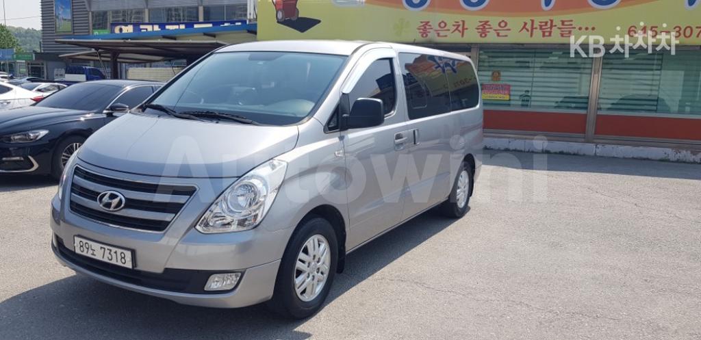 KMFWBX7KBHU877481 2017 HYUNDAI GRAND STAREX H-1 5 SEATS VAN CVX MORDERN-2