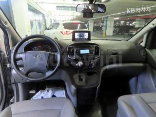 2021 HYUNDAI  GRAND STAREX VAN 5 SEATS SMART - 10