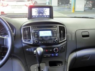 2021 HYUNDAI  GRAND STAREX VAN 5 SEATS SMART - 11