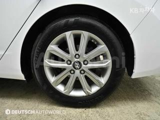 KMHDG41DBFU433631 2015 HYUNDAI  AVANTE ELANTRA 1.6 VGT MORDERN BASIC-4