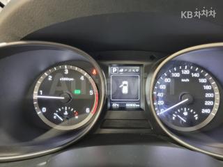 2016 HYUNDAI  MAXCRUZ DIESEL(E-VGT)R2.2 2WD EXCLUSIVE 6 SEATS - 8
