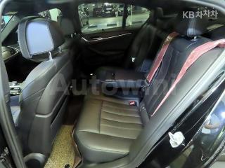 2017 BMW  5SERIES G30  520D M SPORT PLUS - 7