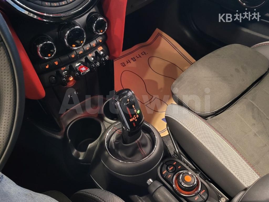 2020 MINI COOPER 3DOORS S 2.0 JCW - 16