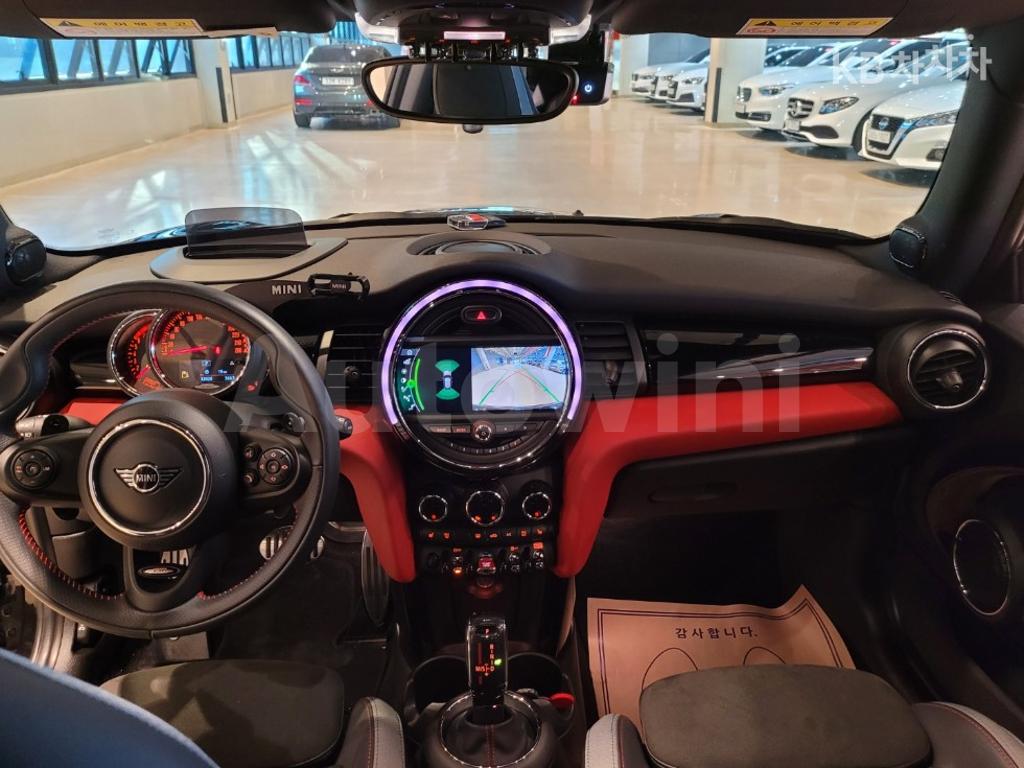 2020 MINI COOPER 3DOORS S 2.0 JCW - 18