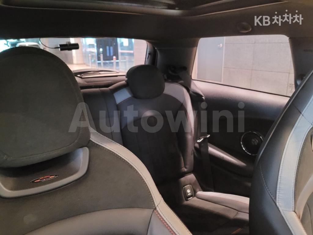 2020 MINI COOPER 3DOORS S 2.0 JCW - 21