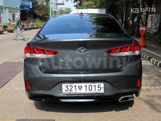 KMHE241CBKA488774 2019 HYUNDAI SONATA RISE 2.0 SMART SPECIAL-2