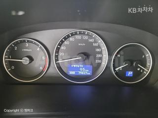 2018 HYUNDAI GRAND STAREX H-1 5 SEATS VAN CVX SMART - 11