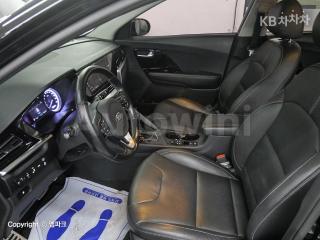 2020 KIA  NIRO 1.6 HEV NOBLESSE - 10