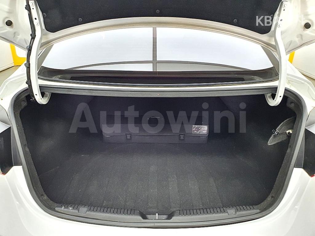 2015 HYUNDAI  AVANTE ELANTRA 1.6 GDI MORDERN BASIC - 15