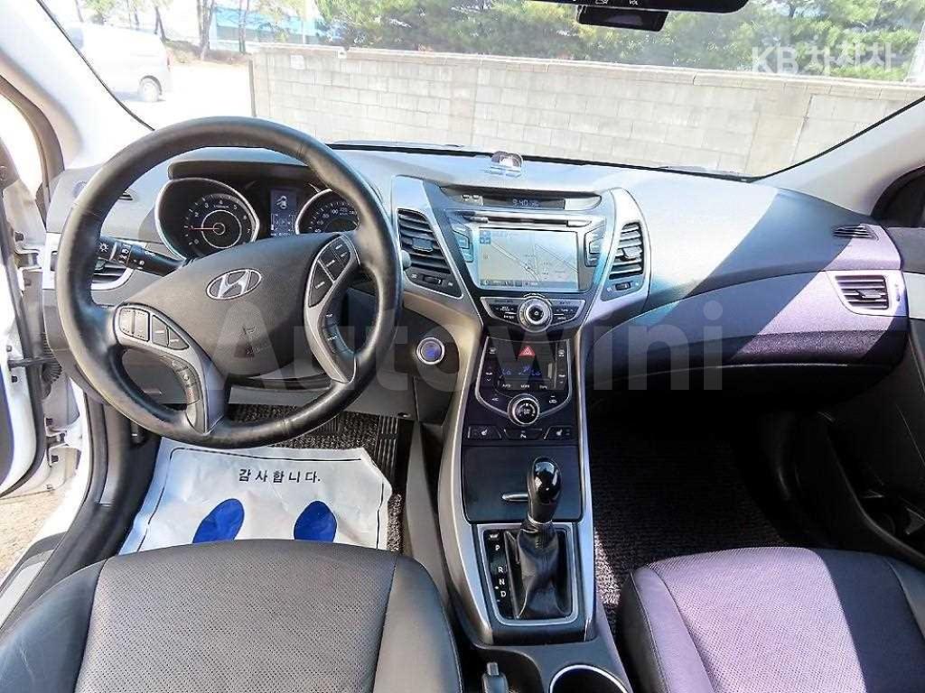 2016 HYUNDAI  AVANTE ELANTRA 1.6 GDI MORDERN BASIC - 9