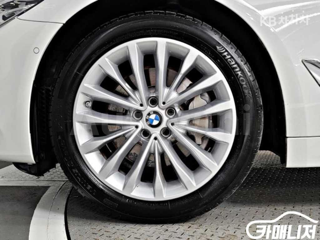 2019 BMW  5SERIES G30  530I LUXURY PLUS - 12