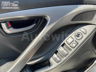 2015 HYUNDAI  AVANTE ELANTRA 1.6 GDI SMART BASIC - 14