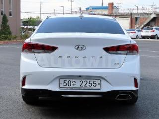 KMHE241CBKA545789 2019 HYUNDAI SONATA RISE 2.0 SMART-2