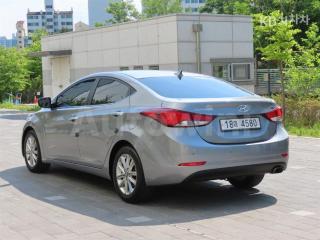 KMHDG41DBFU469360 2015 HYUNDAI  AVANTE ELANTRA 1.6 GDI MORDERN BASIC-3