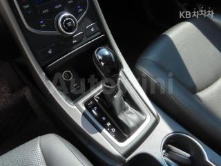 2015 HYUNDAI  AVANTE ELANTRA 1.6 GDI MORDERN BASIC - 13