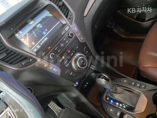 2017 HYUNDAI  MAXCRUZ DIESEL(E-VGT)R2.2 4WD 파이니스트 EDITION 6 SEATS - 9