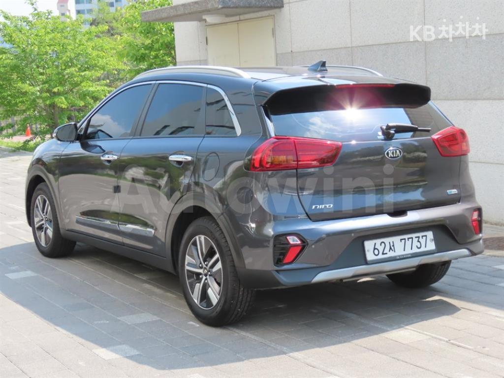 KNACE81CGLA294151 2020 KIA  NIRO 1.6 HEV NOBLESSE SPECIAL-3