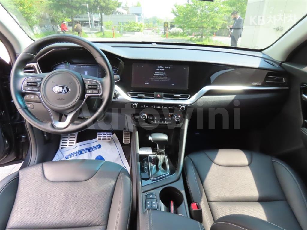 2020 KIA  NIRO 1.6 HEV NOBLESSE SPECIAL - 18