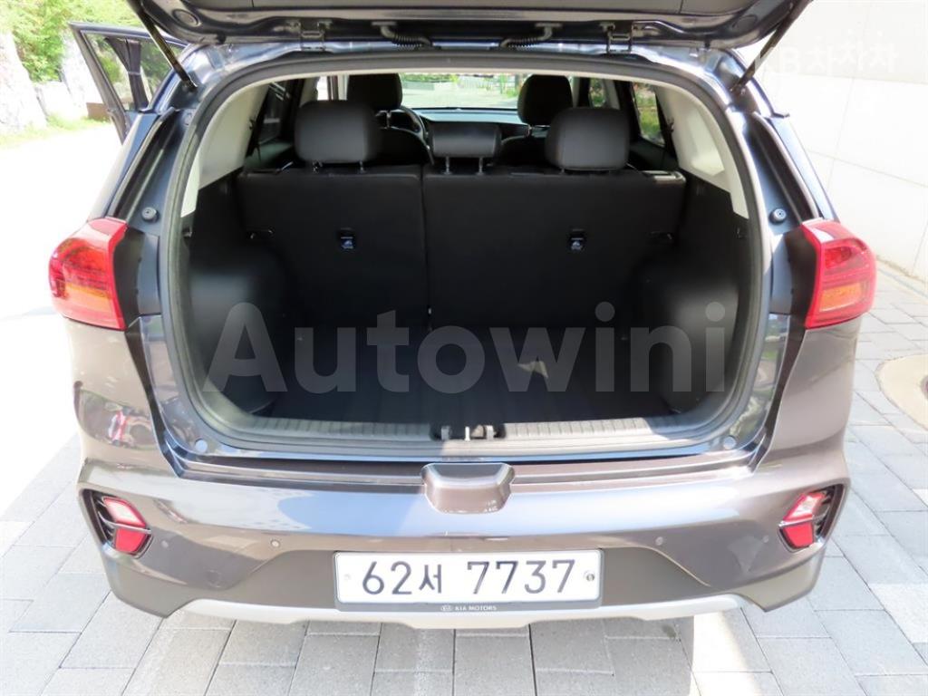 2020 KIA  NIRO 1.6 HEV NOBLESSE SPECIAL - 19