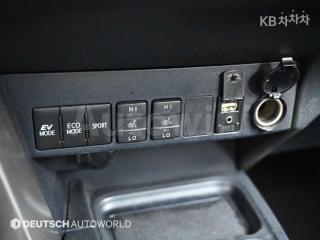 2018 TOYOTA RAV4 2.5 4WD HYBRID BASIC - 16