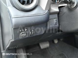2018 TOYOTA RAV4 2.5 4WD HYBRID BASIC - 17