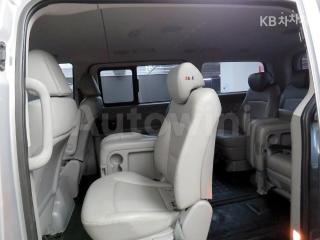 KMJWA37KDKU001255 2019 HYUNDAI  GRAND STAREX 웨건 11 SEATS 4WD MORDERN-5