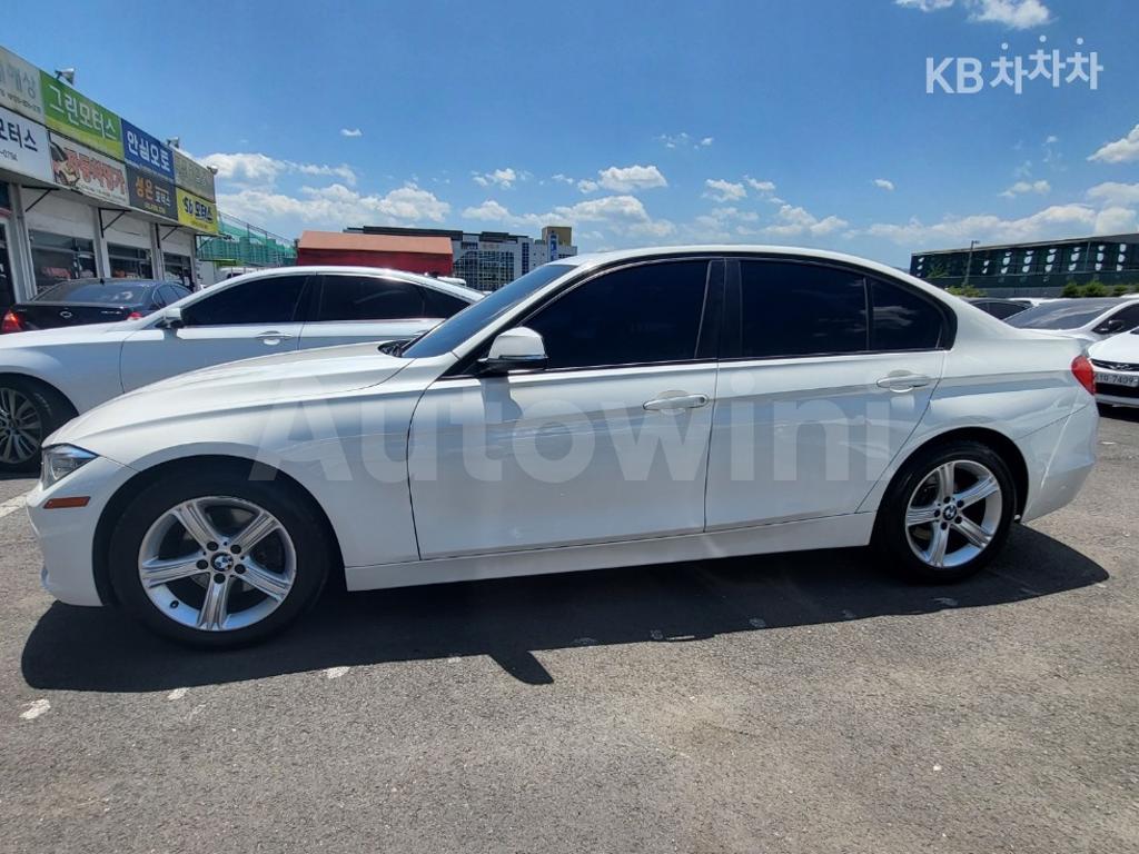 WBA3D3109CF247453 2012 BMW 3 SERIES 320D F30(12~)-3