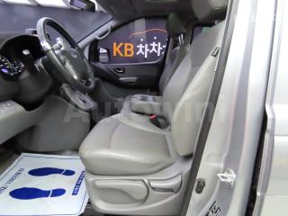 KMJWA37KBJU959958 2018 HYUNDAI GRAND STAREX H-1 12 SEATS WAGON CVX MORDERN-4