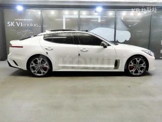 KNAE351ABLS082553 2020 KIA STINGER 2.0 TURBO 4WD PLATINUM-2