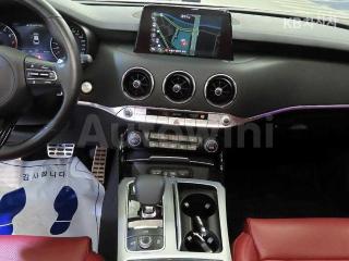 2020 KIA STINGER 2.0 TURBO 4WD PLATINUM - 11