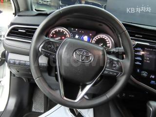 2018 TOYOTA CAMRY 2.5 XLE - 8