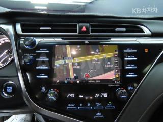 2018 TOYOTA CAMRY 2.5 XLE - 16