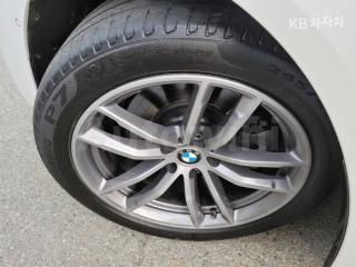 2017 BMW  5SERIES G30  520D M SPORT PACKAGE - 11