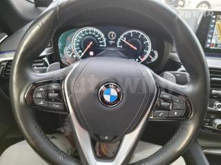 2017 BMW  5SERIES G30  520D M SPORT PACKAGE - 15