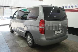 KMFWBX7KBHU910426 2017 HYUNDAI GRAND STAREX H-1 5 SEATS VAN SMART-2