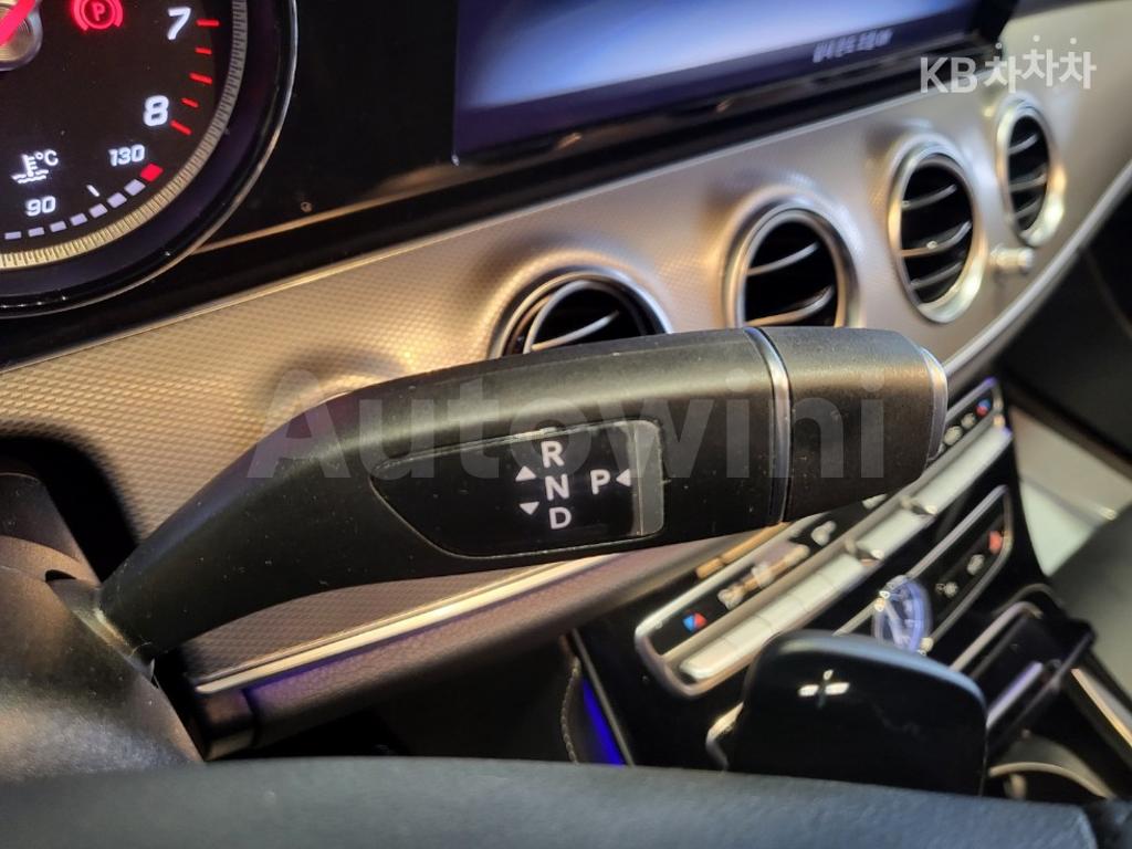 2018 MERCEDES BENZ E CLASS W213 E200 AVANTGARDE - 12