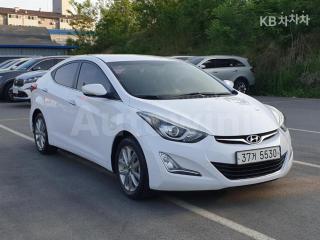 KMHDG41DBFU418114 2015 HYUNDAI  AVANTE ELANTRA 1.6 GDI SMART BASIC-3