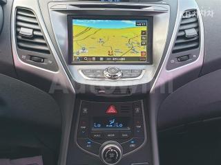 2015 HYUNDAI  AVANTE ELANTRA 1.6 GDI SMART BASIC - 12