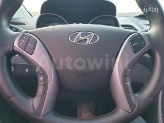 2015 HYUNDAI  AVANTE ELANTRA 1.6 GDI SMART BASIC - 16