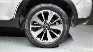 KPBBH3AK1FP204803 2015 SSANGYONG  KORANDO C 2.0 EXTREME 2WD-4