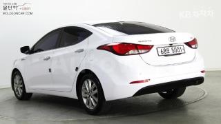 KMHDG41UBFU209470 2015 HYUNDAI  AVANTE ELANTRA 1.6 VGT MORDERN BASIC-3