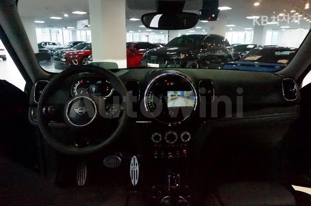 2021 MINI COOPER COUNTRYMAN 1.5 COOPER HIGHTRIM - 8